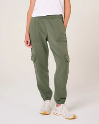 Jogger Cargo de frisa Metamorfosis